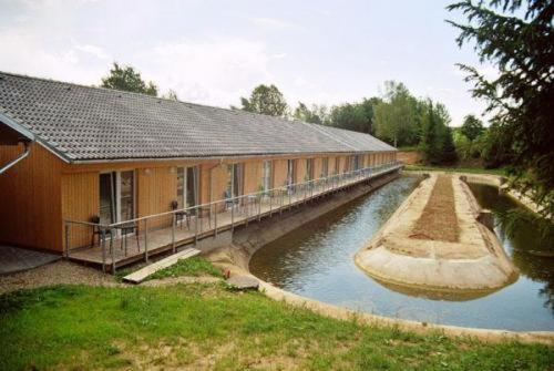 Motel Dacice Exterior photo